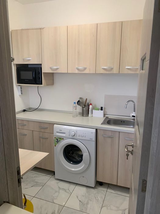 Inchiriez garsoniera!