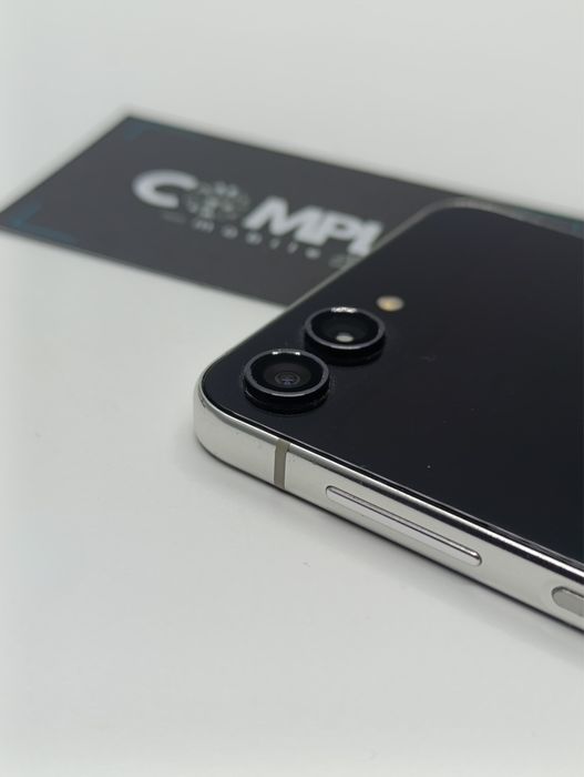 Samsung Galaxy Z Flip 5 - 256Gb - Stare Excelenta