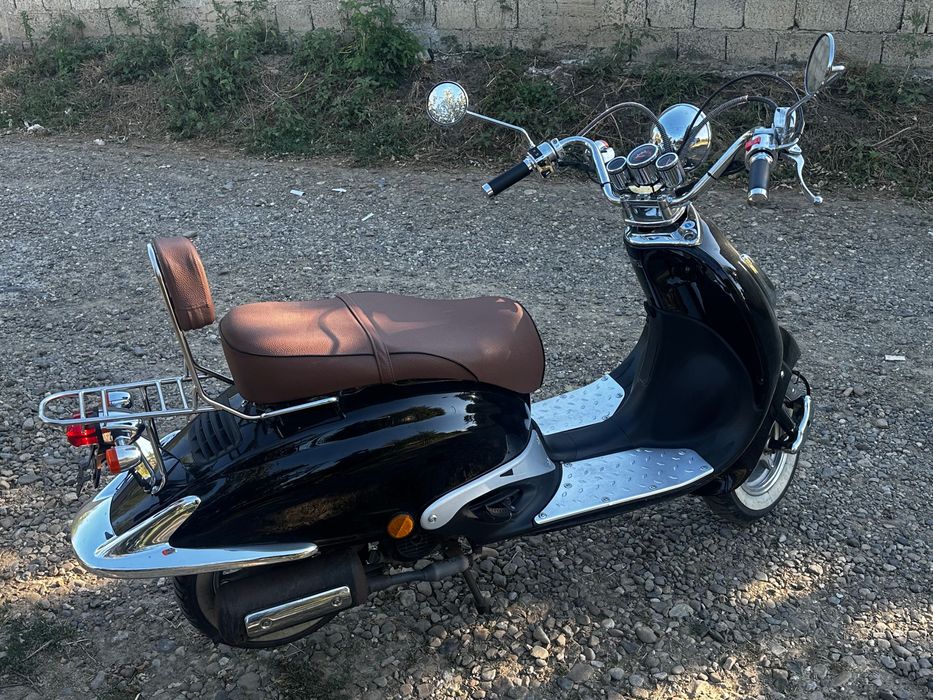 Scuter Retro  50 cm / 4 timpi