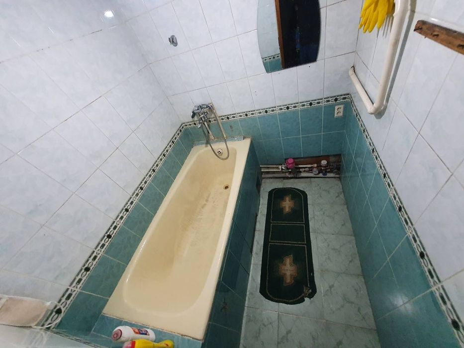 Срочно ПРОДАМ 2-х комнатную квартиру в Сергели 4. Цена 53000у.е.