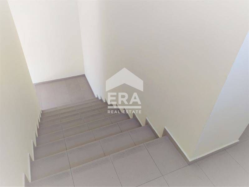 Дава се под наем Офис в Варна, Метро - 60 кв.м за 205 € - Снимка #6