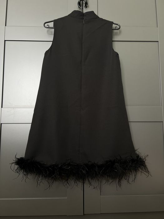 Рокля LBD, Zara