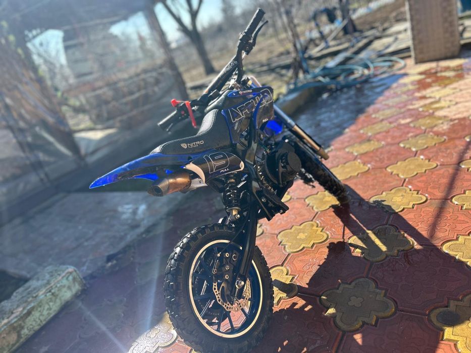 Motocicleta cross impecabila aproape noua