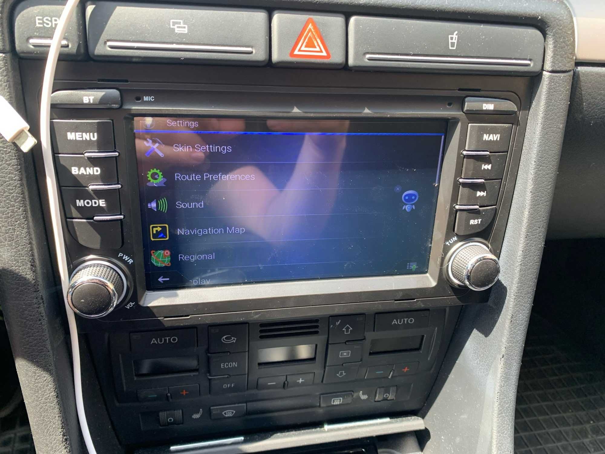 Navigatie Android Audi A4 B6 B7 Seat Exeo 1-8GB RAM - QLed CarPlay DSP