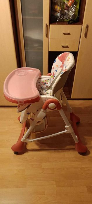 разтегателно столче с масичка за бебе
