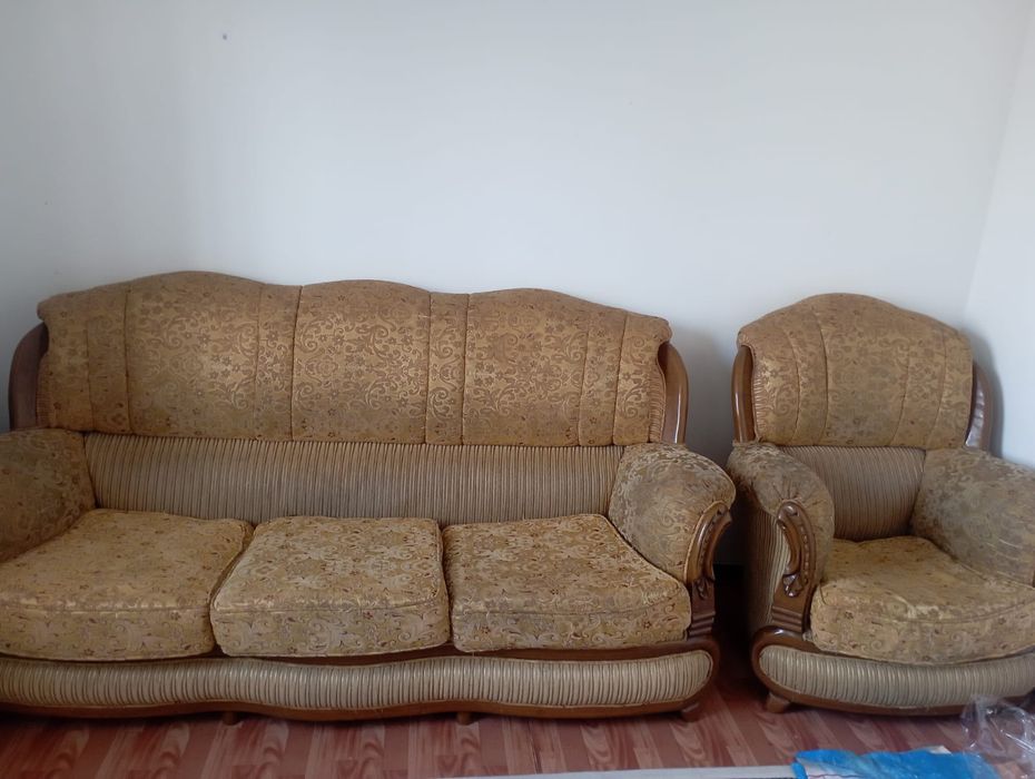 Продаю диван, в хорошем состоянии, 2 кресла