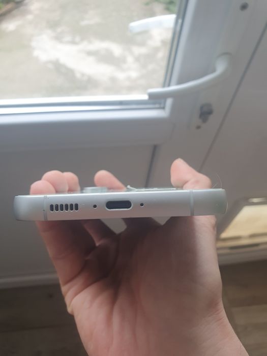 Samsung s23Fe cu placa de baza defecta