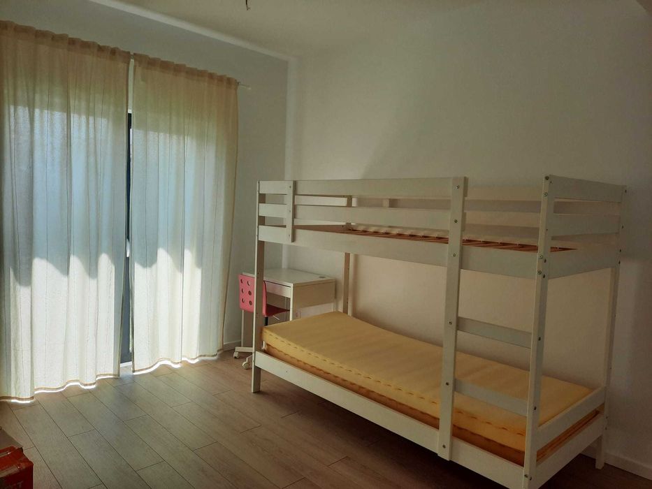 Vand cadru pat suprapus Ikea