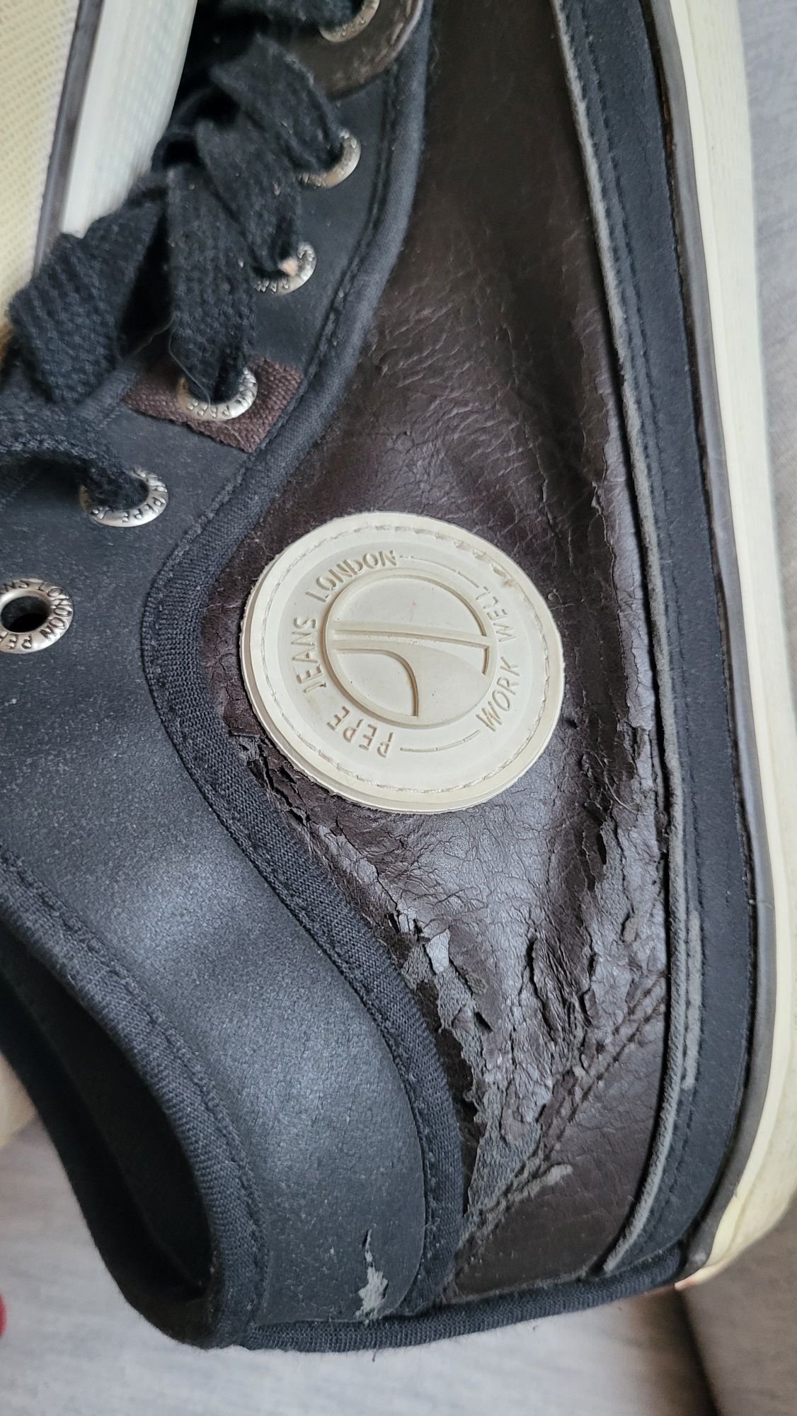 ПОДАРЯВАМ!!! Мъжки кецове 43 номер, Pepe jeans