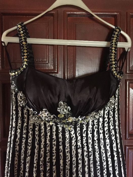 Официална рокля