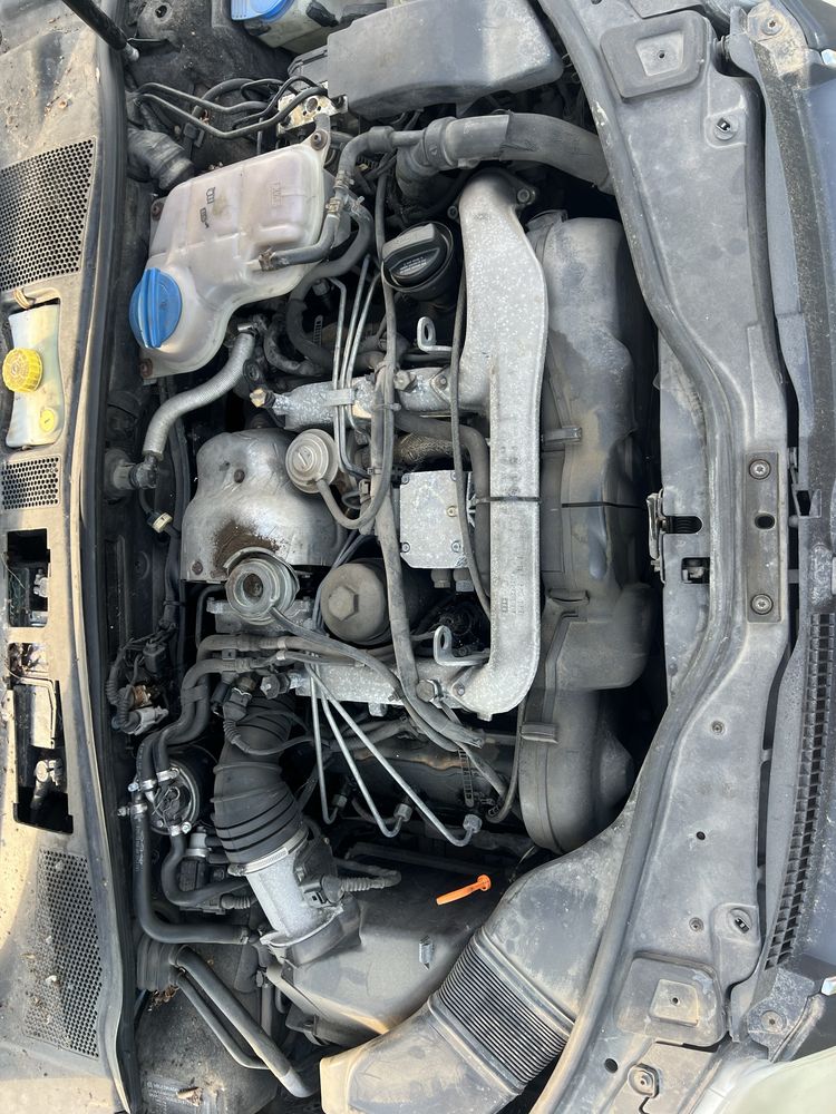 Volkswagen Passat 2.5TDI Automat ,Фолксваген Пасат тди На Части !!!