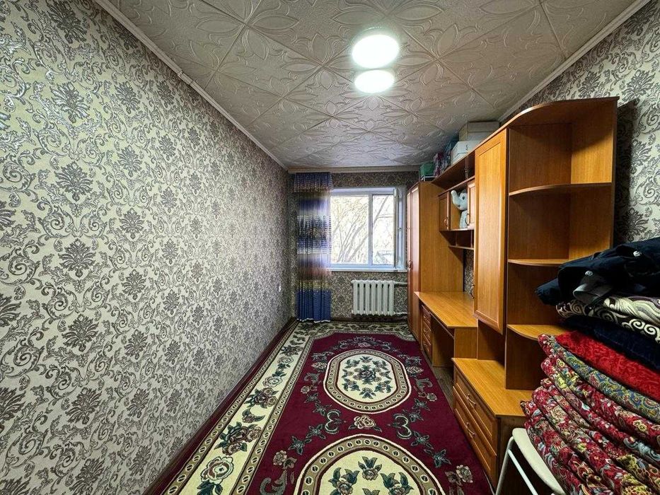 S  Продам 2-х ком по Сейфуллина 1/5 этаж