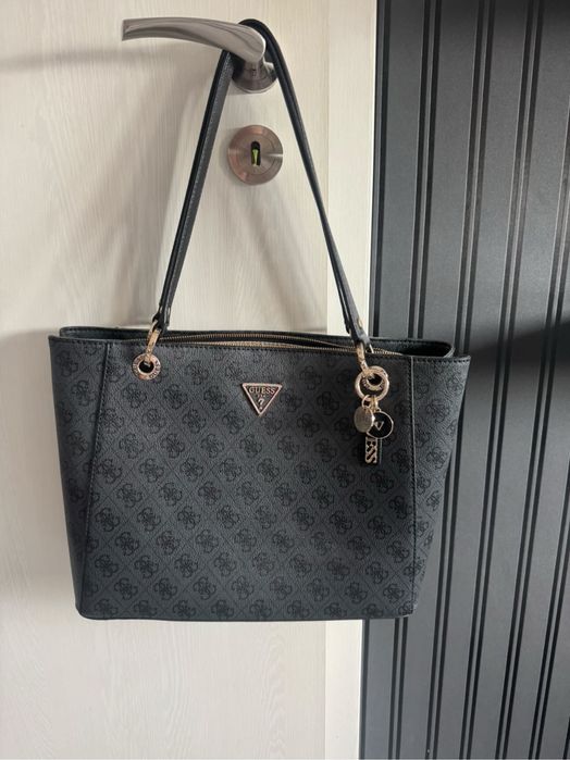 Чанта Guess, колан черен DSQ2