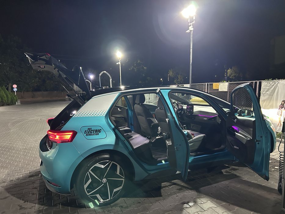 Vand VW ID.3 PRO 1st, model electric, an fabricatie 2020, 204 CP
