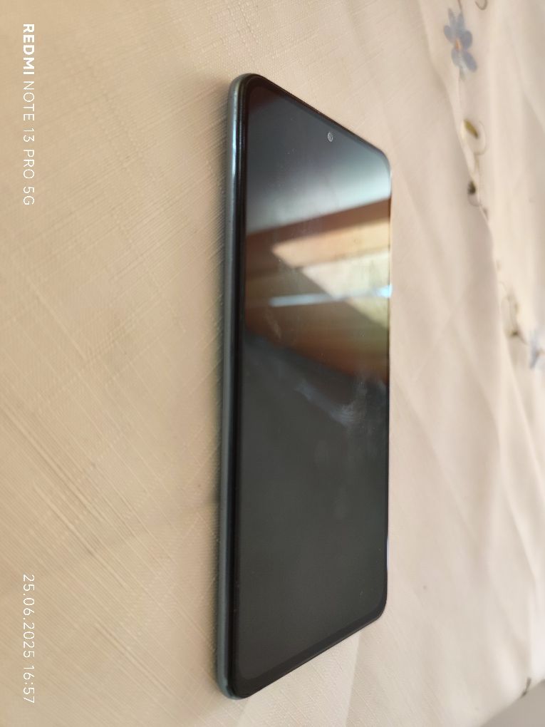 Vând Xiaomi Poco F3