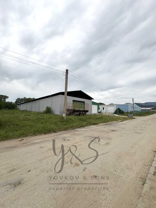 Продава се Промишлена сграда в с. Красново, Област Пловдив - 780 кв.м за 320 €/кв.м - Снимка #3