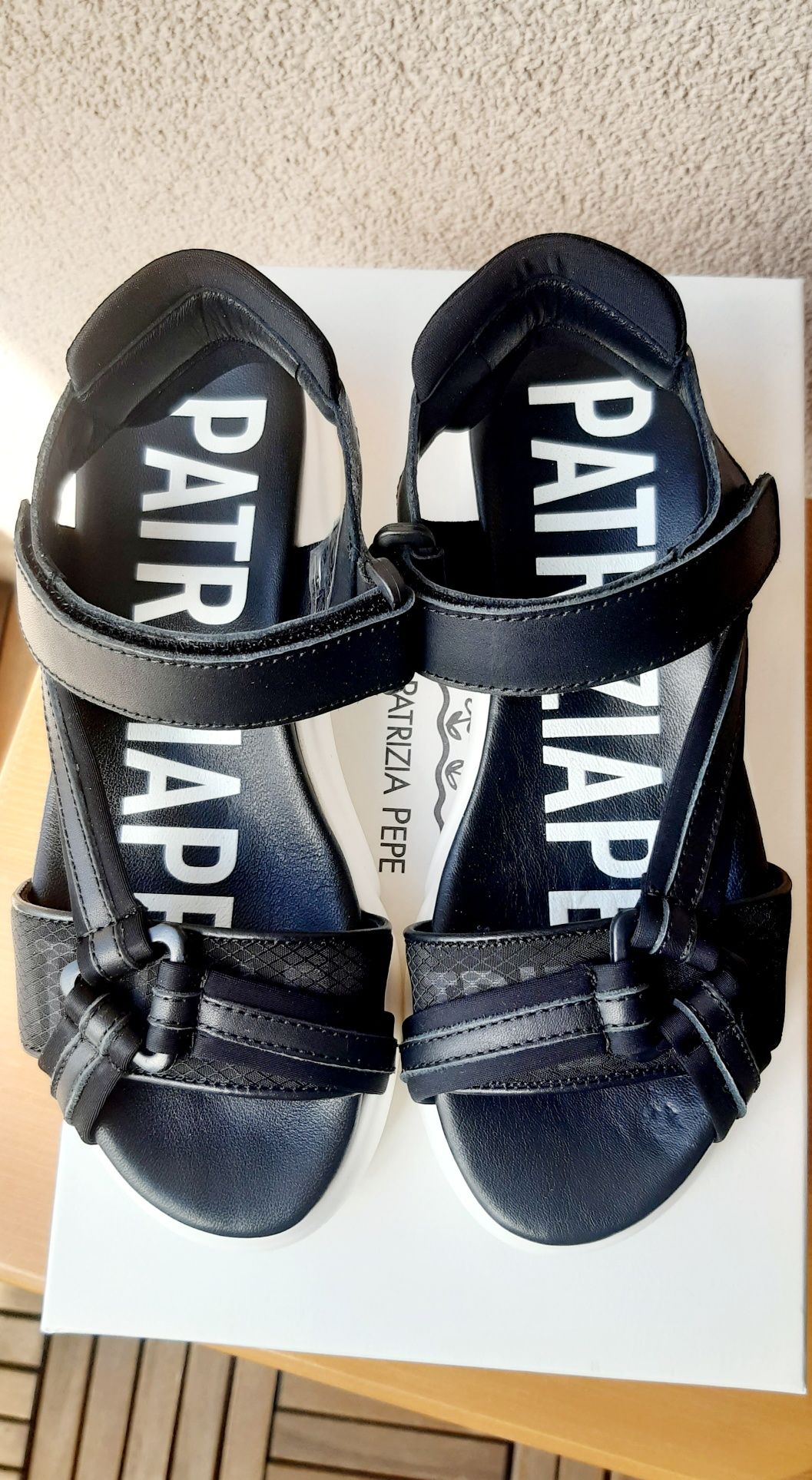 PATRIZIA PEPE Оригинални сандали