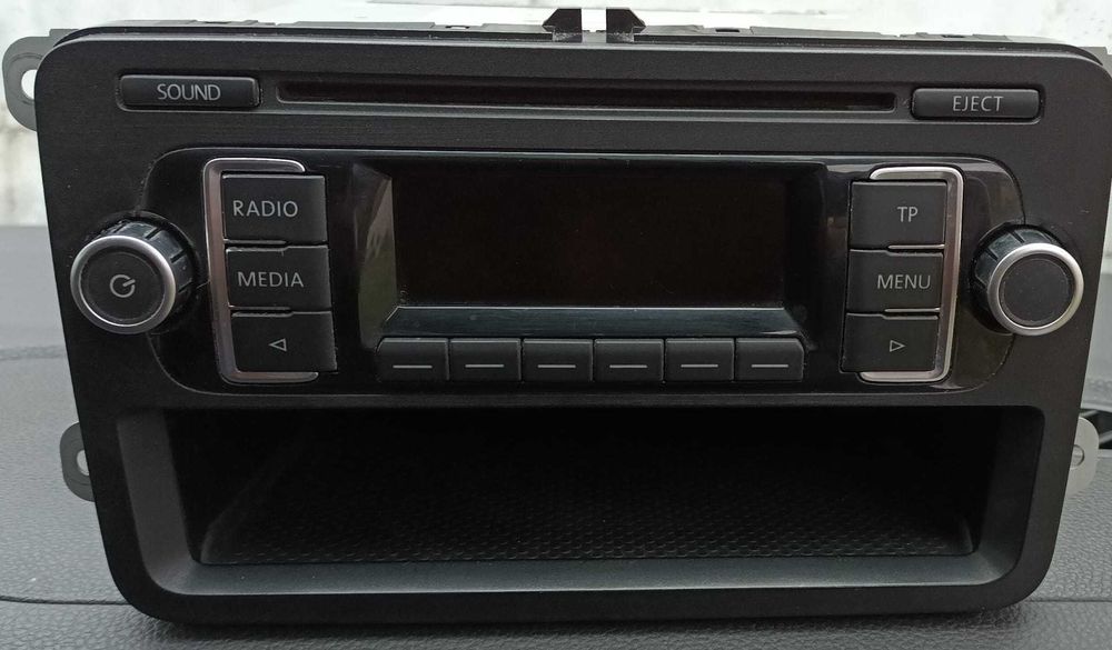 Радио RCD210 от VW Polo 5