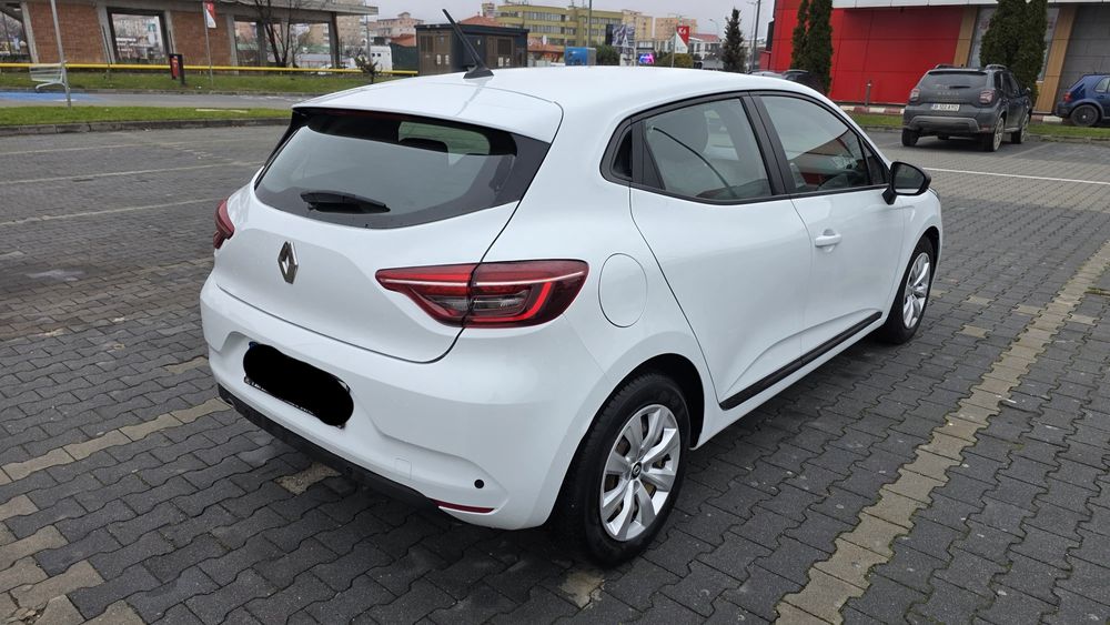 Inchiriez Renault Clio V 2022 Bolt/Uber Sibiu