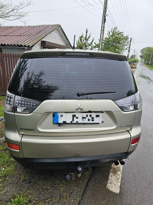 Mitsubishi Outlander 2.0did înmatriculată 4300€