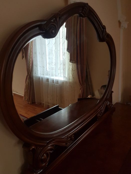 Комод с зеркалом обмен холодильник