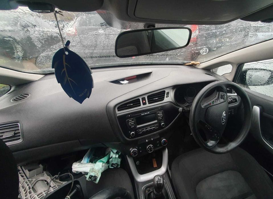 Dezmembrez Kia Ceed 2 Ecodynamics 1.6 CRDI 2013