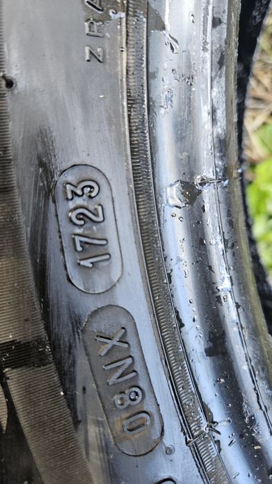 2бр гуми 215 60 16 дот 23 мишелин