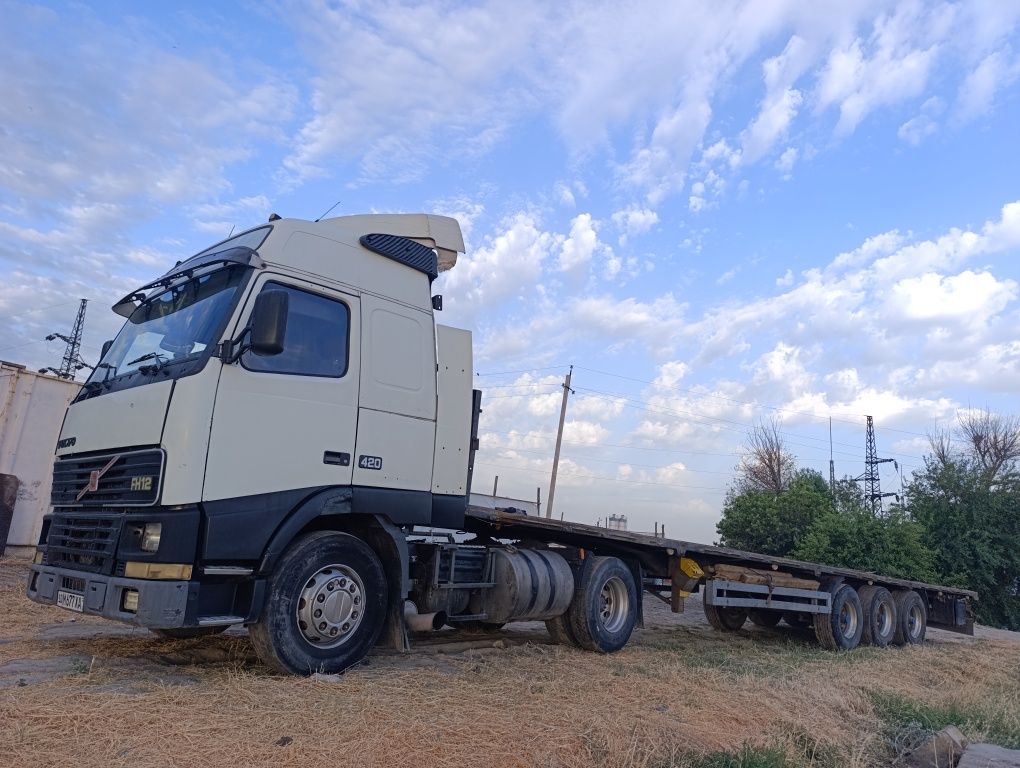 Volvo Fh12 pritsepom