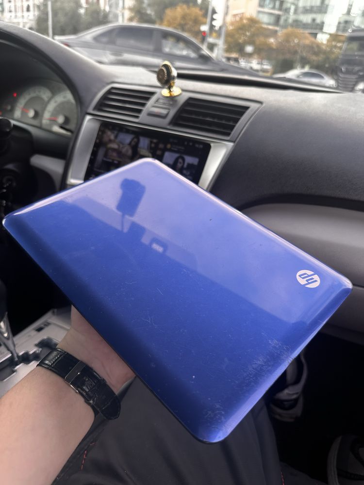 HP mini, в отличном состоянии с чистой Windows 10 !!! плюс Linux Mint