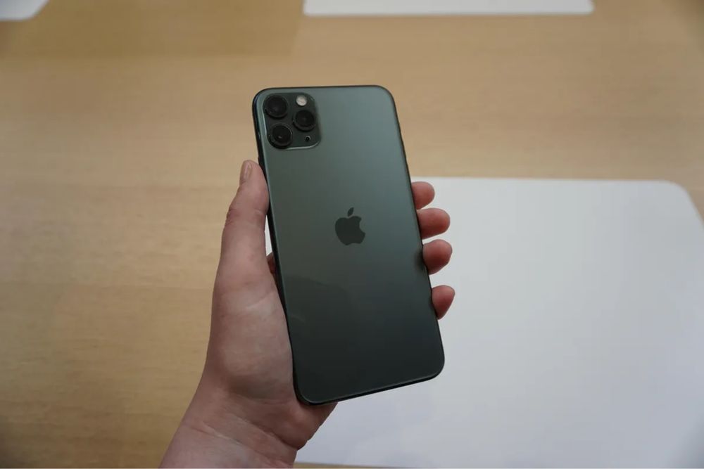 Iphone 11 pro max green