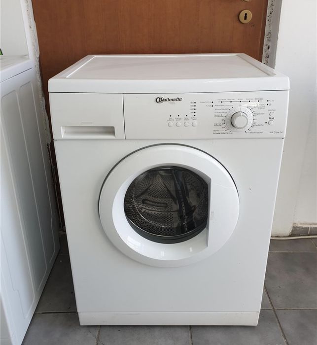 REDUCERE 300 LEI. Masina de spălat rufe automată Bauknecht. . Impecabi