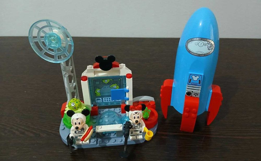 Lego Mickey Mouse Space Rocket (10774)