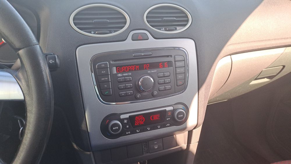 Ford Focus sedan 2007