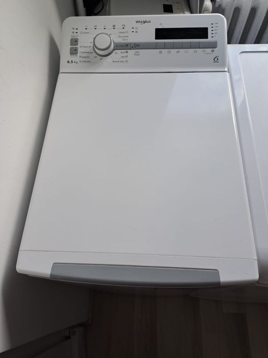 Vând mașină de spălat Whirlpool transversala și frigider Arctic ambele