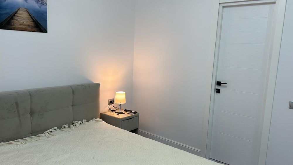 PF. Închiriez apartament 2 camere Dunării!