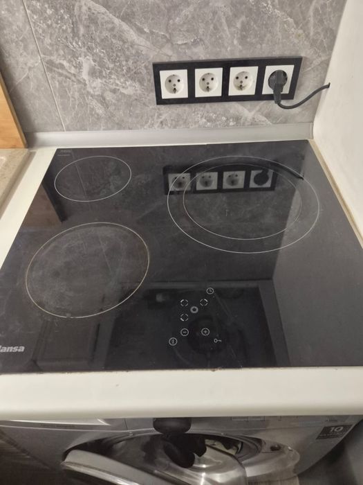 Продам электроплиту