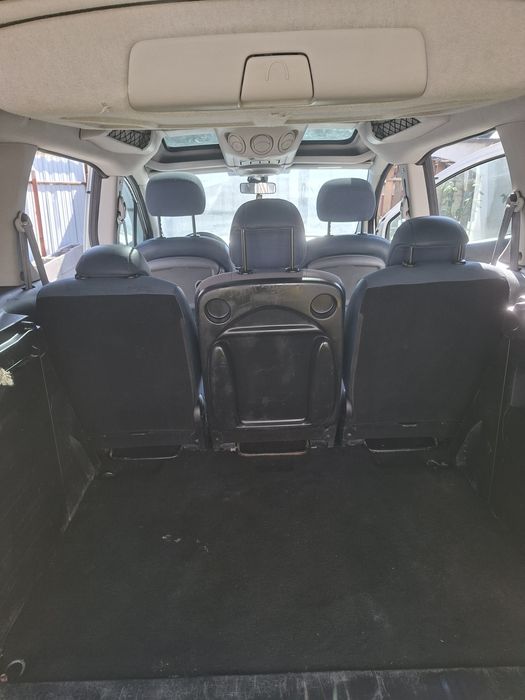 Vând citroen berlingoo anul 2011