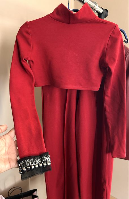 Спортно- влегантен сет на марката Vincit