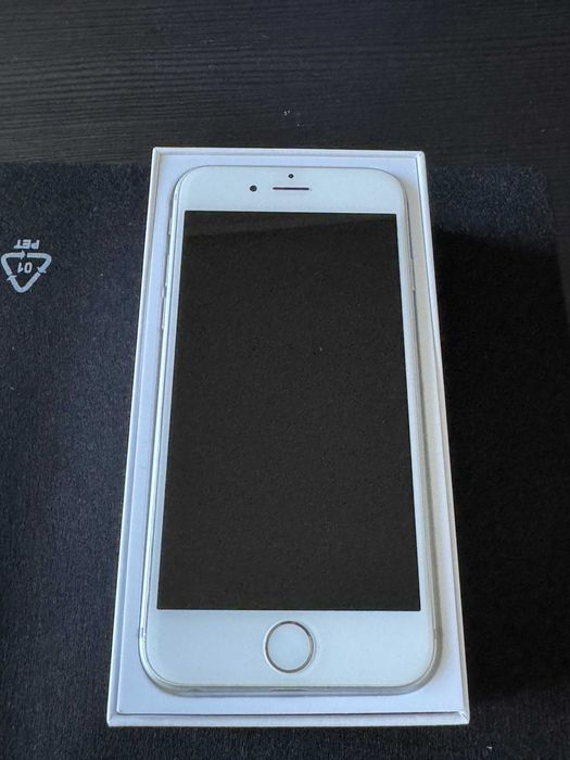 iPhone 6 16GB – запазен, батерия 83%, без забележки + 8 калъфа подарък