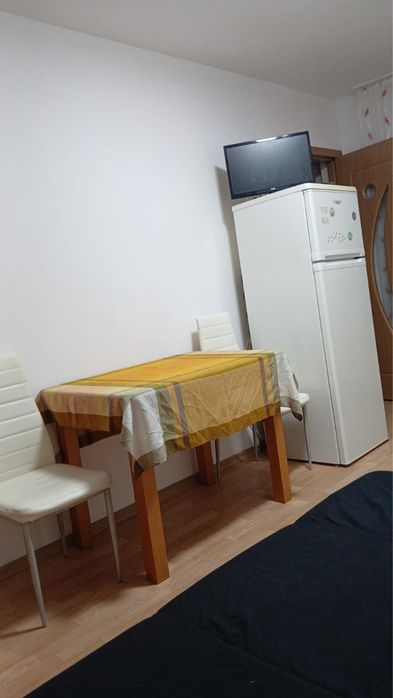 Inchiriez apartament cu o camera