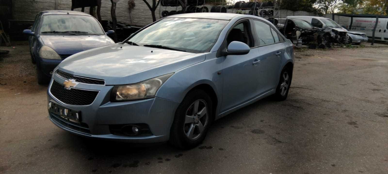 Dezmembrez Chevrolet Cruze 1.6 B an 2010 cod motor F16D4
