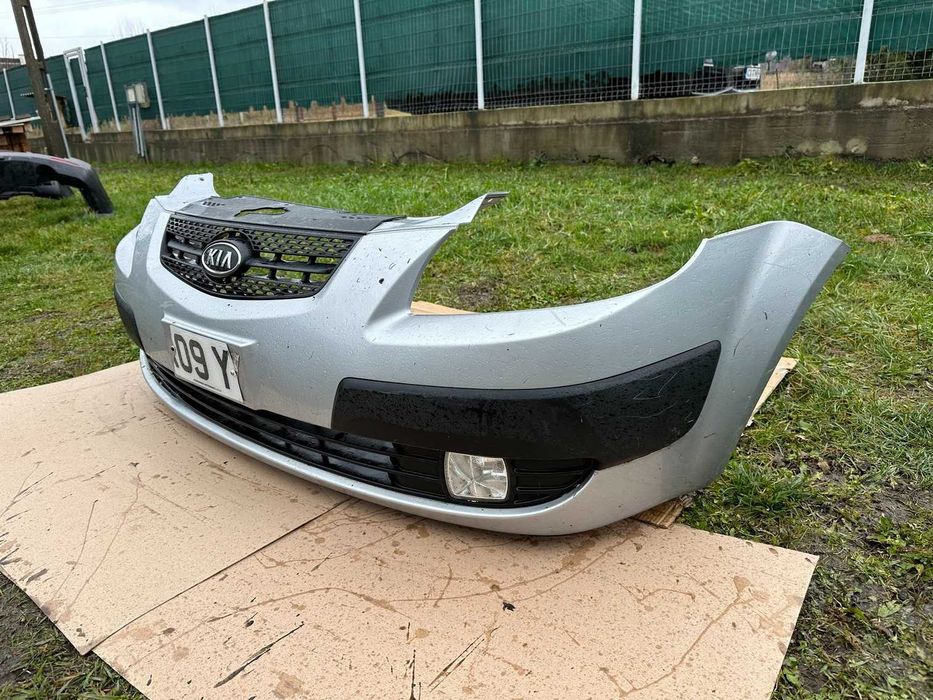 Bara fata Kia Rio 2009 Culoare Gri