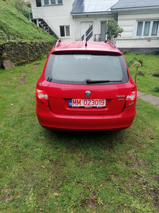 Vând Skoda Fabia