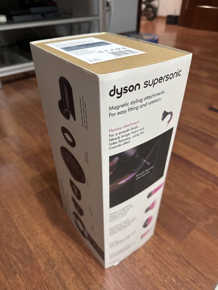 Фен Dyson Supersonic HD08