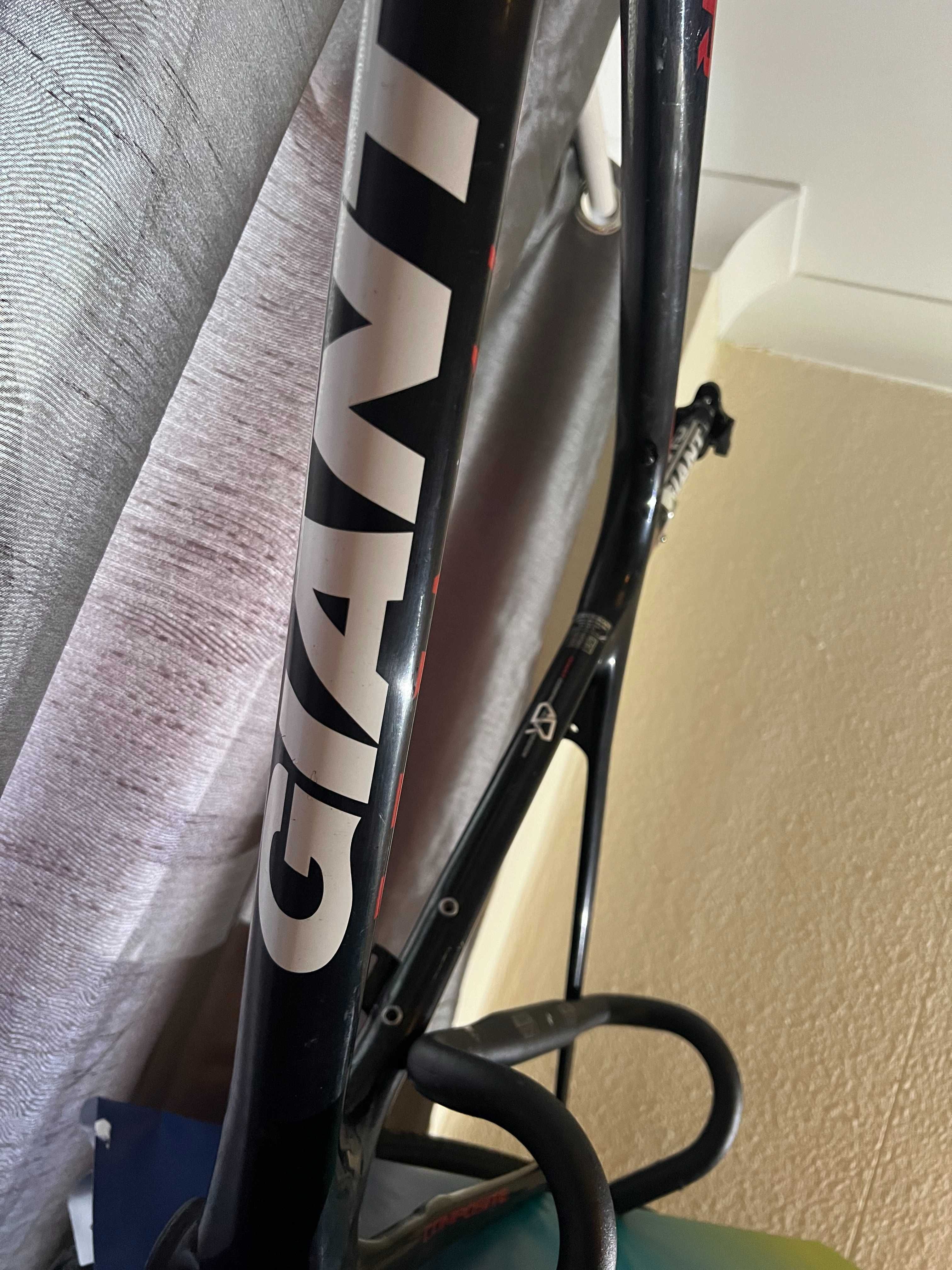 /НАМАЛЕНА/ Карбонова рамка Giant TCR Composite 2