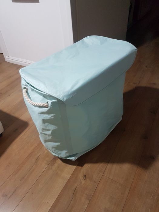 Cos rufe trei compartimente