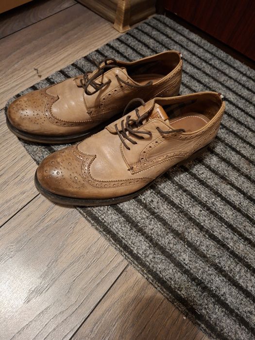 Vând cizme de piele marimea 41 si pantofi de toamna târzie  Hilfiger!