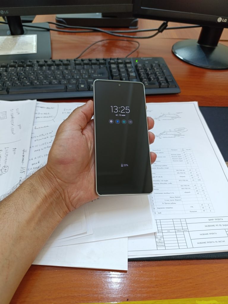 Samsung A73 5G 8/256gb(2023)ideal telefon iwlawi zur aybi yuq tozza