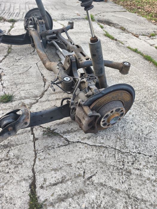 Punte spate completă cu etriere Volkswagen Passat B6