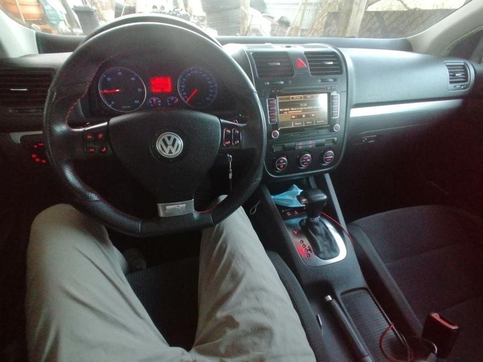 Vând golf 5 1.9 automata